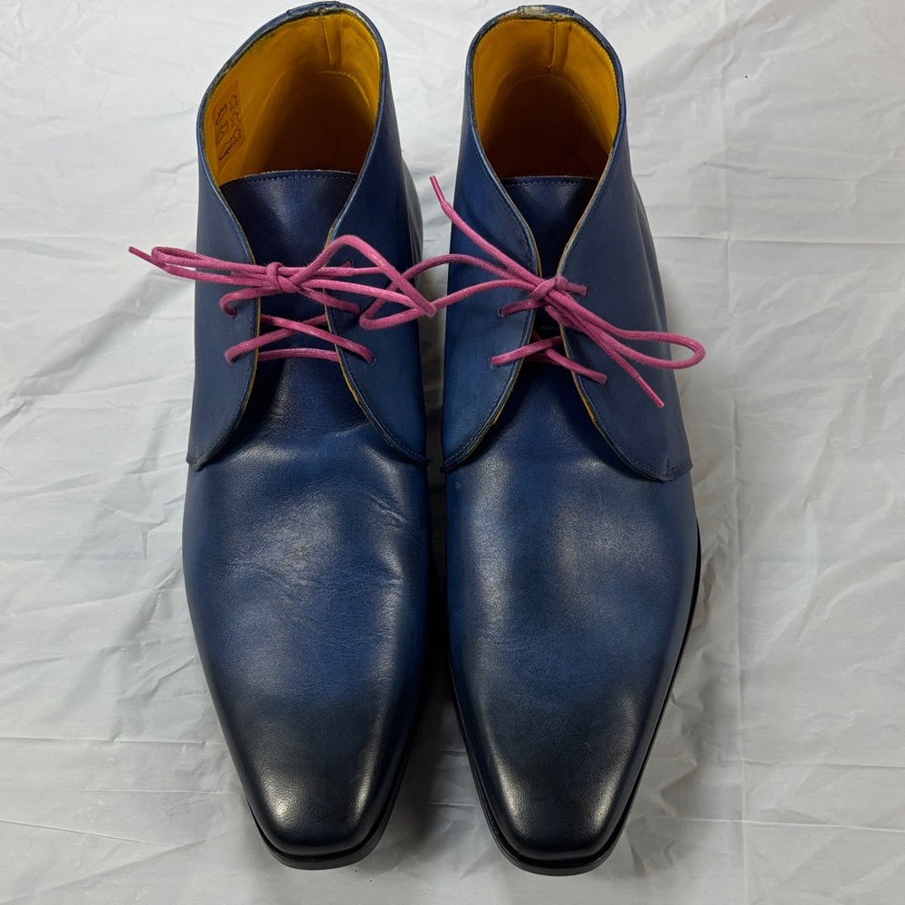 UNDANDY Blue With Pink Laces